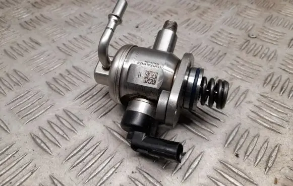 Chevrolet Camaro Fuel injection high pressure pump 12691088