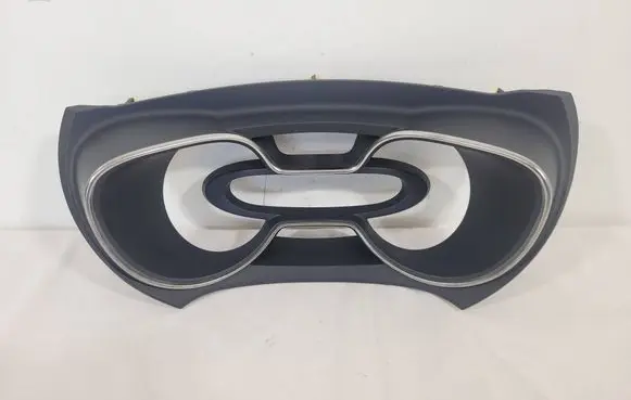 Renault Captur Dashboard trim 682506533R 10121982 05032018