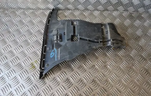 Volvo S60 Front bumper mounting bracket 08693182