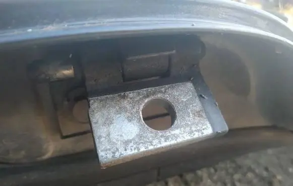 Volvo S60 Rear door lower hinge