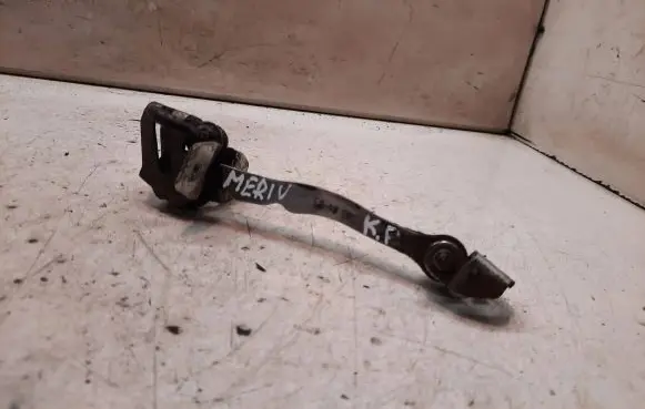Opel Meriva A Front door check strap stopper 13147255