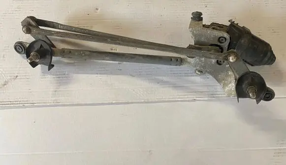 Toyota RAV 4 (XA30) Wiper motor 8511042150 1593000250