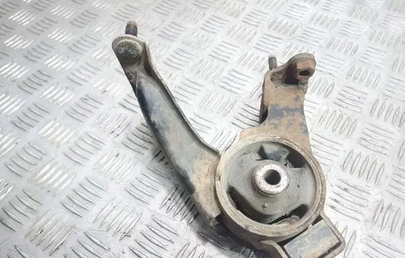 Toyota Corolla E120 E130 Engine mount bracket