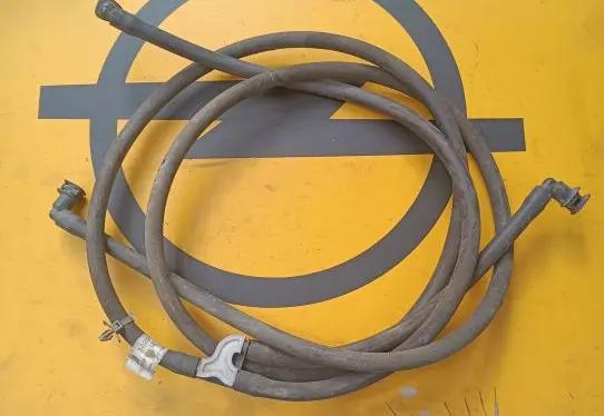 Opel Insignia A Windshield washer fluid hose 13227354