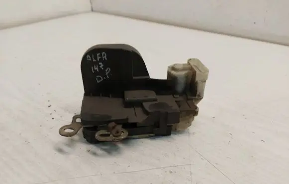 Alfa Romeo 147 Front door lock B792