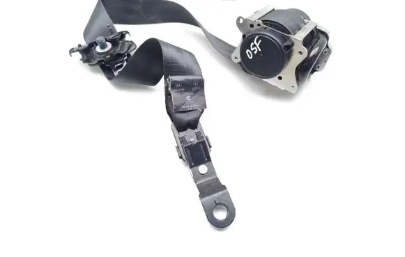 Volvo V40 Front seatbelt 31418479 619857500