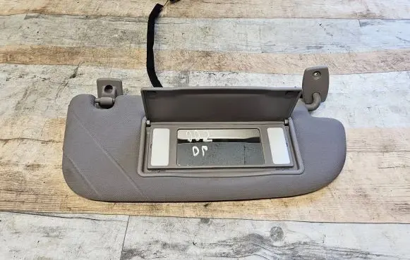 Peugeot 607 Sun visor