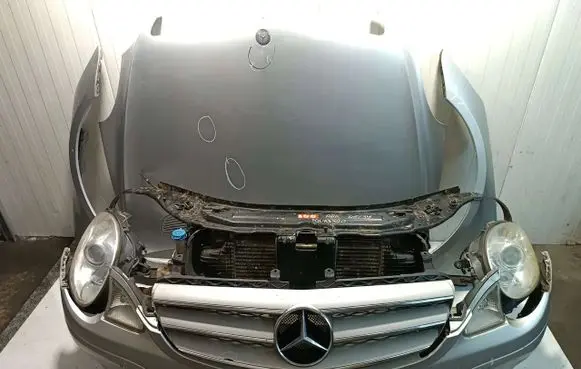 Mercedes-Benz R W251 Front piece kit 