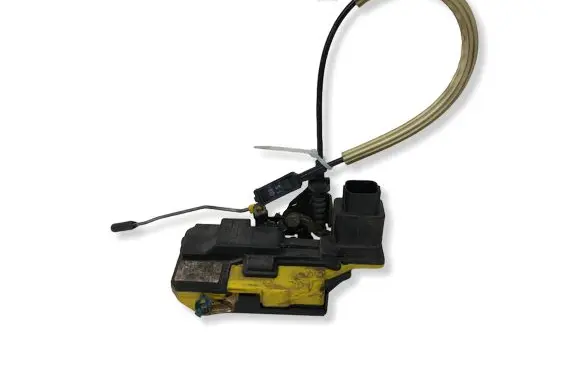 Volvo V70 Rear door lock 8350554