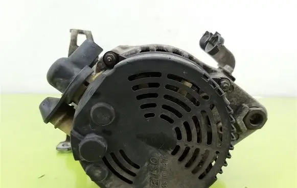 Peugeot 1007 Generator/alternator 270600Q021