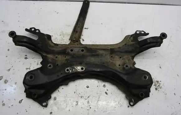 Toyota RAV 4 (XA40) Front axle beam 1111