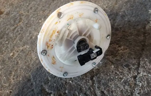 Mercedes-Benz SLK R172 In-tank fuel pump