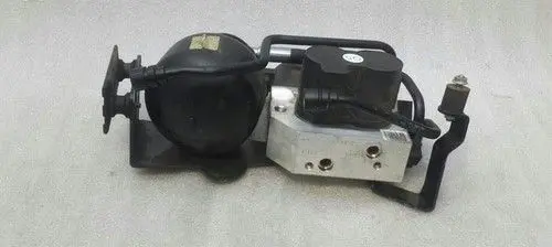 Mercedes-Benz SL R230 Hydraulic servotronic pressure valve A2213201058