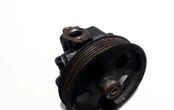 Ford Mondeo Mk III Power steering pump 1s703a733ab