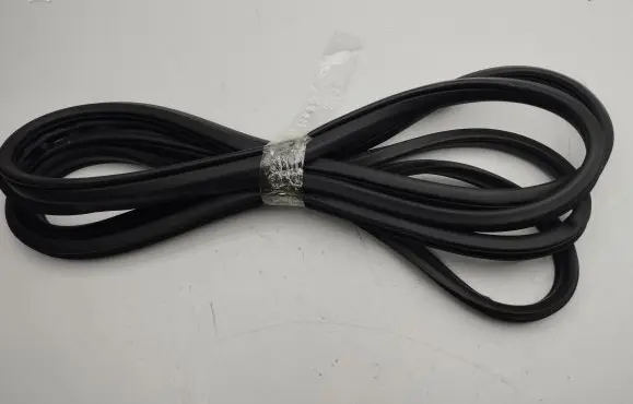 Mazda CX-5 II Front door rubber seal