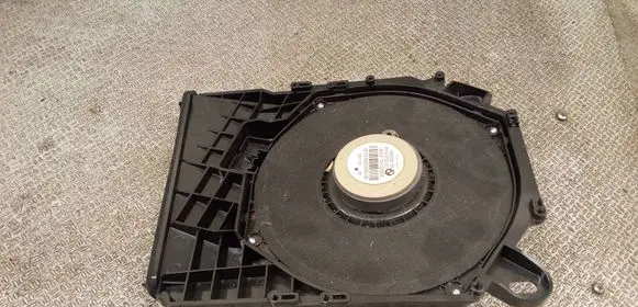 BMW 1 E81 E87 Subwoofer speaker 6925330