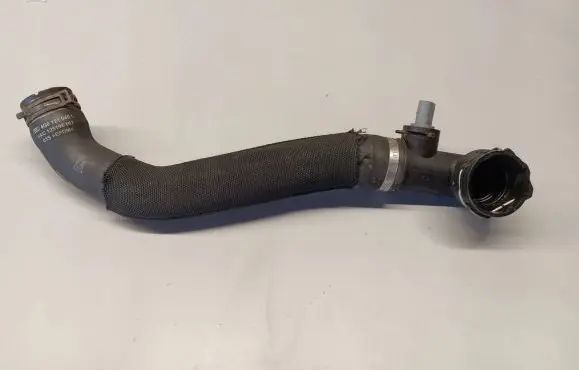Audi A6 S6 C7 4G Engine coolant pipe/hose 4G0121049L