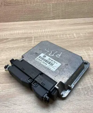 Volkswagen PASSAT B5 Engine control unit/module ECU 3B0907557C 5WP433202