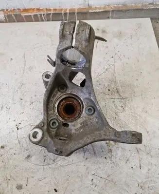 Audi A3 S3 8V Front wheel hub 5Q0407258