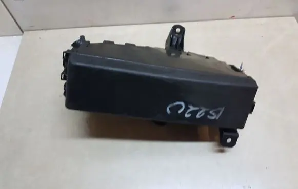 Lexus IS 200-300 Fuse module