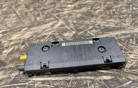 Mini One - Cooper R50 - 53 Aerial antenna amplifier 6955475