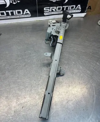 Mercedes-Benz CLK A209 C209 Seat belt adjustment motor 2038600282