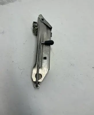 Audi A6 S6 C5 4B Lift Jack 8L0011031A