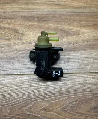 Seat Ibiza III (6L) Turbo solenoid valve 1K0906627B 05772