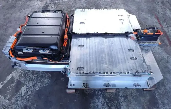 Mercedes-Benz EQB Hybrid / electric car battery A2433405303 321V 735KWH