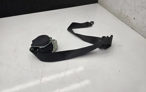 Mercedes-Benz Sprinter W906 Front seatbelt 061466 9068600285