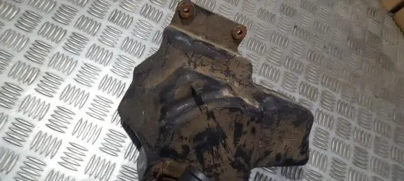 Nissan Sunny Intake resonator 1658559Y10