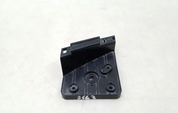 Nissan Qashqai Headlight/headlamp mounting bracket
