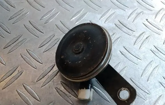 Porsche Cayenne (9PA) Horn signal UCL202