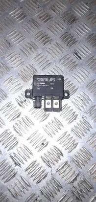 Mercedes-Benz E W211 Charging relay A0025423819