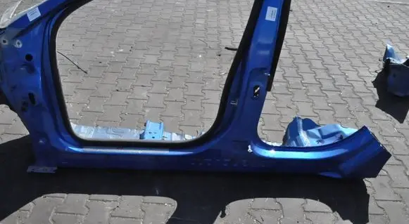Ford Focus Pillar (middle) 