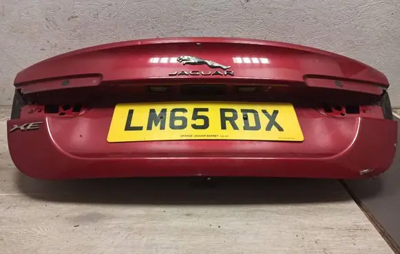 Jaguar XE Tailgate/trunk/boot lid