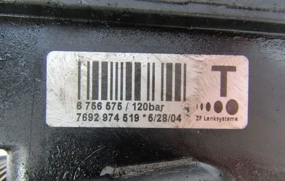 BMW X3 E83 Power steering pump 6756575