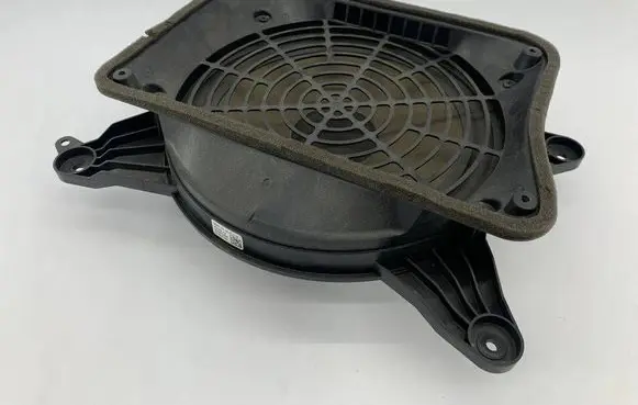 Audi A6 S6 C7 4G Subwoofer speaker 4G5035412 EAS25PL206B