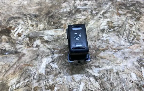 Nissan 350Z Seat heating switch 