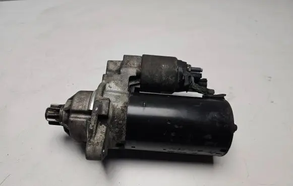 Volkswagen PASSAT B6 Starter motor 0001125014 200708021