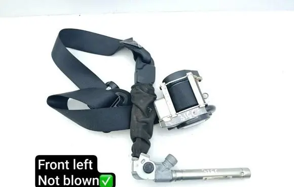 Maserati Ghibli Front seatbelt 6700014260