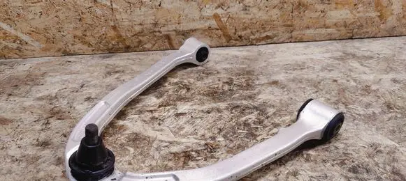 Nissan 350Z Front upper control arm/wishbone 