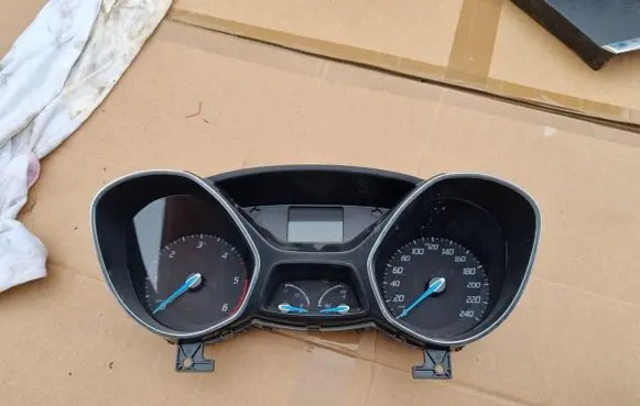 Ford Focus Speedometer (instrument cluster) xxxxxxx