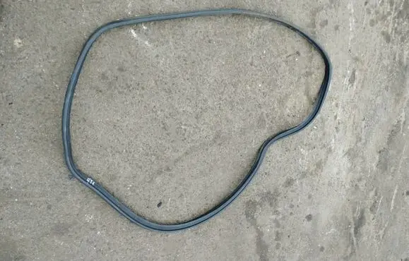 Lexus IS 220D-250-350 Trunk rubber seal (body) 