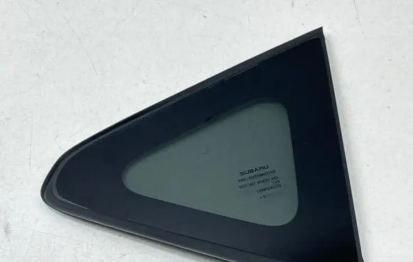 Subaru Crosstrek III Rear side window 65209FN00A 65209FN020