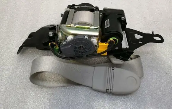 Mercedes-Benz S C217 Front seatbelt A2178600500