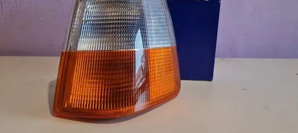 Volvo 940 Front indicator light 0311400011 3518624