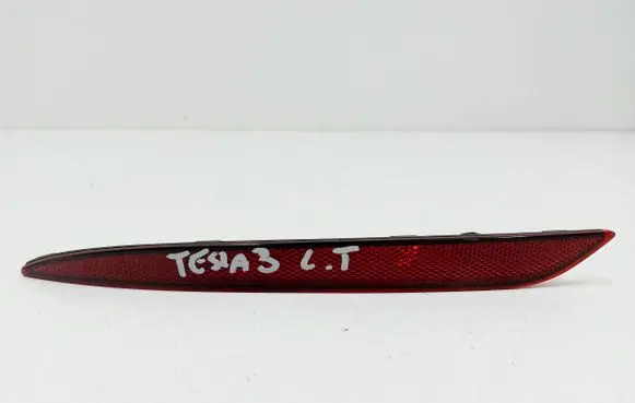 Tesla Model 3 Rear tail light reflector 1077406