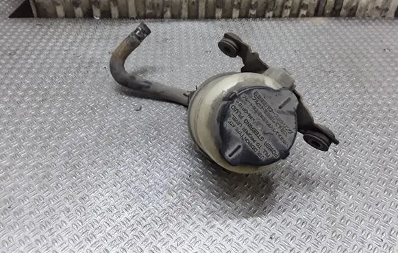 Infiniti FX Power steering fluid tank/reservoir