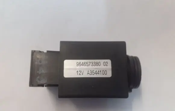 Peugeot 407 Oil temperature sensor 9646573380 A3544100